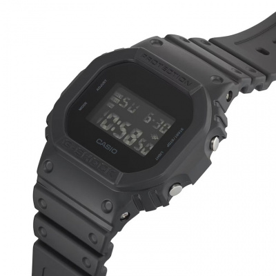 CASIO DW-5600UBB-1D