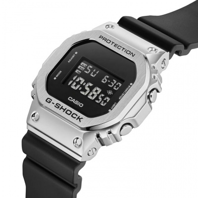 CASIO GM-5600U-1E