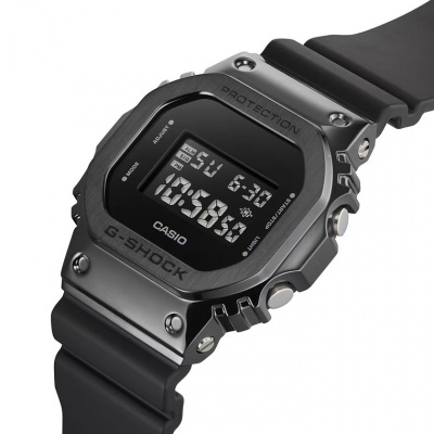 CASIO GM-5600UB-1D