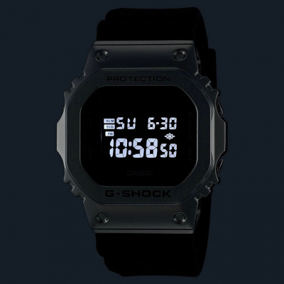 CASIO GM-5600GC-1E