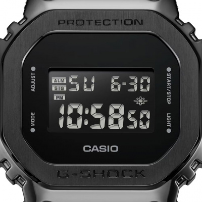 CASIO GM-5600UB-1E